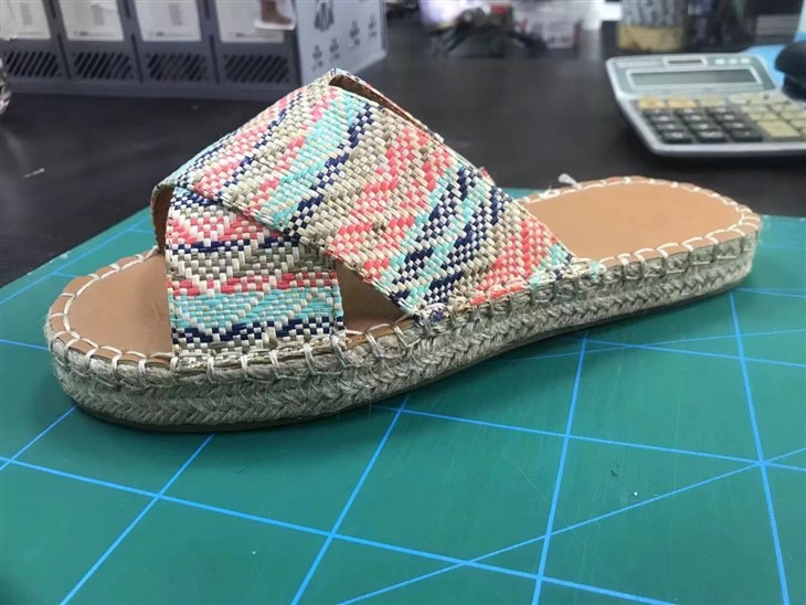 Fashion linen summer slippers factory