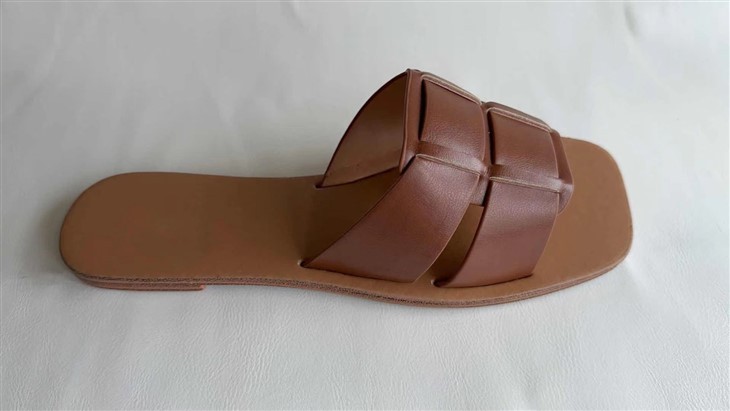 Brown Summer Slippers factory